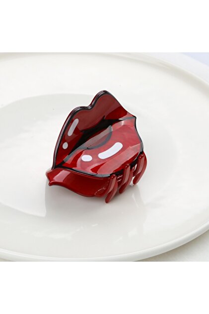 Kiss Bone Buckle