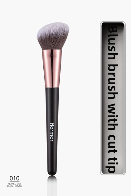 Flared Cut Blush Brush Cut Blush Brush that Provides Practicality for Face Makeup