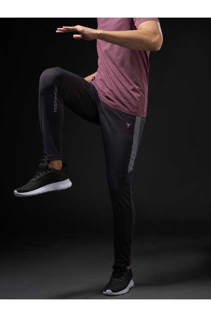 Men Contrast Side Panel Slim Fit Track Pants