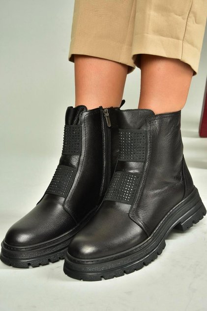 V555101603 Black Genuine Leather Women's Boots