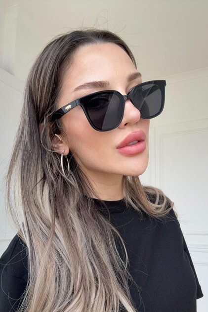 Reyne Noire Women's Large Frame Sunglasses with Uv400 Protection, Lightweight and Stylish Design New Season