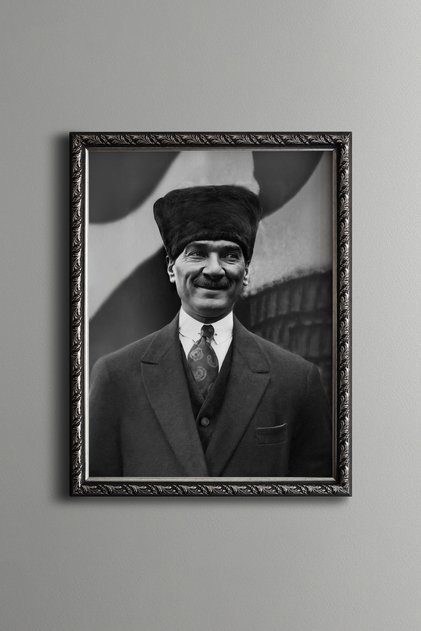 Ataturk - Vintage Patterned Frame