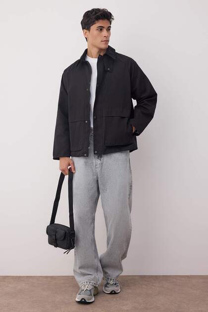 Trendyolmilla Man Siyah Regular Fit Kadife Yaka Detaylı Unisex