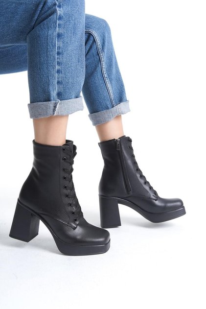 Mbsr1040-S Women's Thick Heeled Blunt Toe Zipper Detailed Black Boots&Bootie