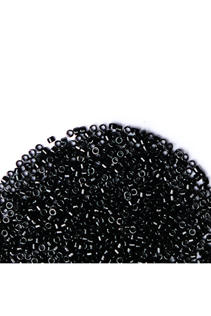 Beads 11-0 Black - Db40 / Mb23 - 5 Grams