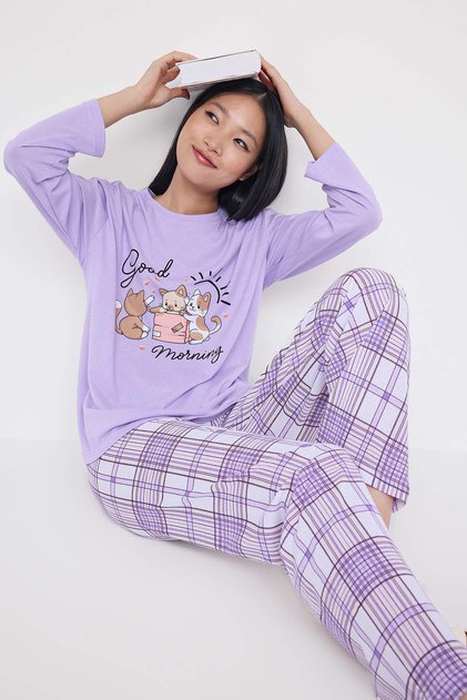 Teen Lila Ekoseli Kedi ve Slogan Baskılı Örme Pijama Takımı THMAW26PT00047