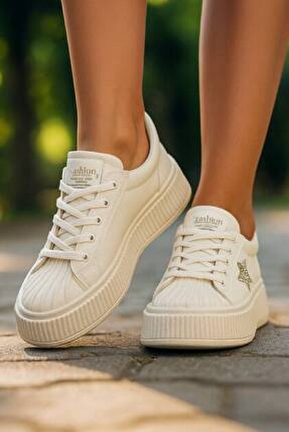 Nstil Günlük Kadın Beyaz Sneaker Bağcıklı Yıldız Detaylı Yüksek