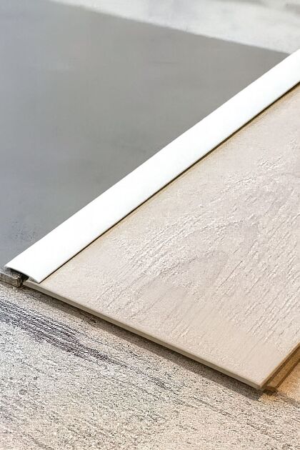 Aluminum White Door Threshold Profile Parquet under Door Strip with Adhesive 90 cm