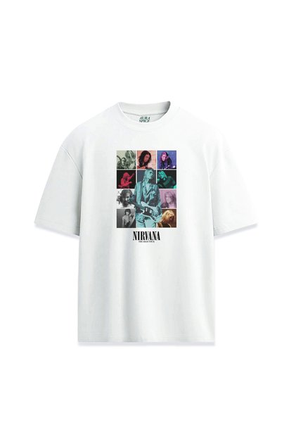 تي شيرت مريح للجنسين مطبوع بتصميم خاص من Nirvana Collage