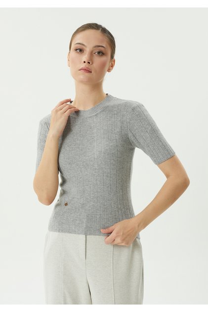 Short Sleeve Crew Neck Soft Textured Knitwear Blouse