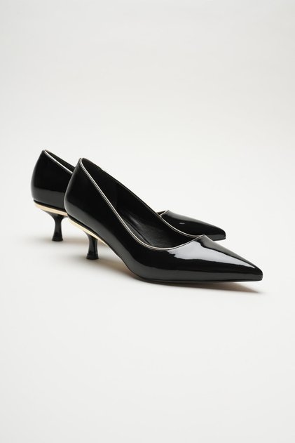 Selene Metal Accessory Detailed Black Patent Leather Pointed Toe Low Thin Heeled Stiletto Women's Heeled Shoes