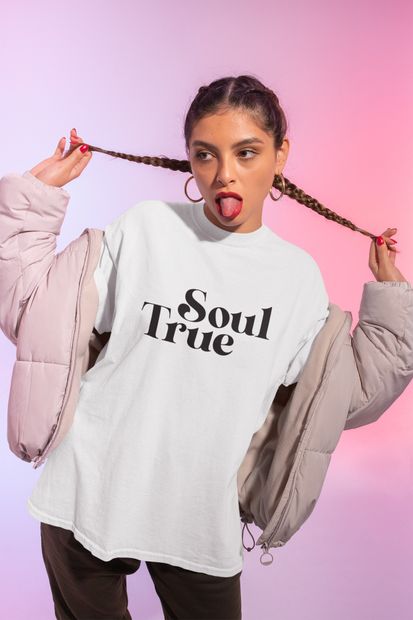 Soul True Kadın Beyaz %100 Pamuk Bisiklet Yaka Oversize Boyfriend Yarım Kollu Unisex Logo Baskılı T-shirt - 1