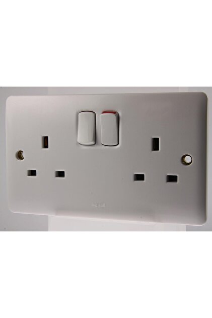 Synergy Wall Socket, 2 Switch, 13 Amp 250 Volt, White