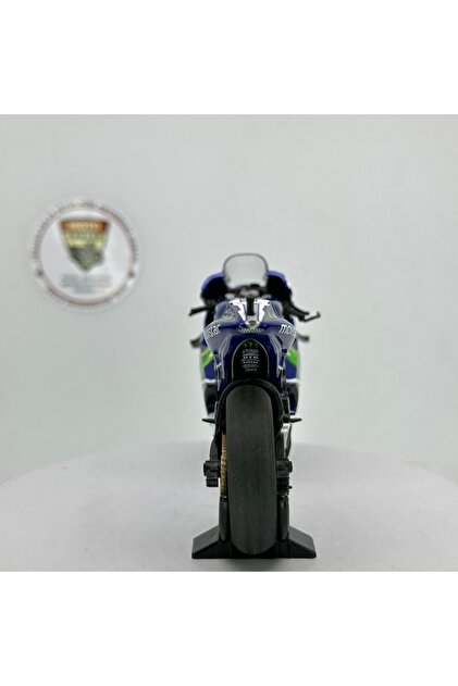Minichamps Yamaha YZR-M1 Valentino Rossi #46 MotoGP 1:18 Diecast