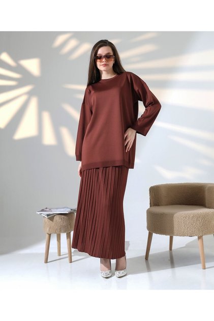 Women's Long Pleated Skirt Blouse Casual Knitwear Set