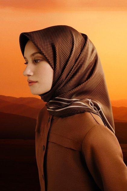 Sura Silk Scarf -2025/2026 -9404D 84