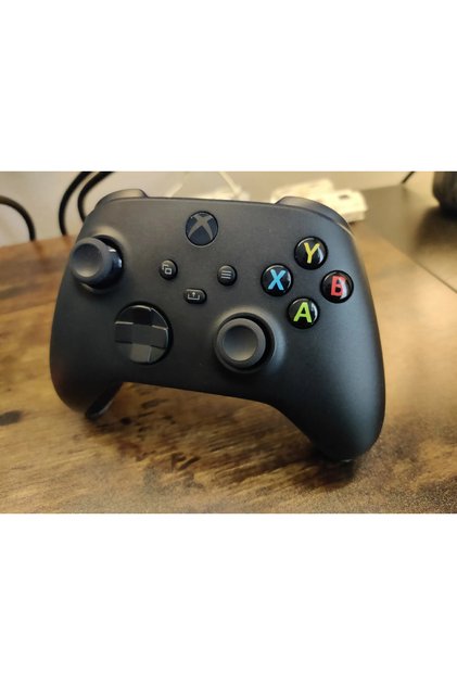 Xbox Konsol Standı – Dekoratif ve Düzenleyici Kontrol Cihazı Tutucu