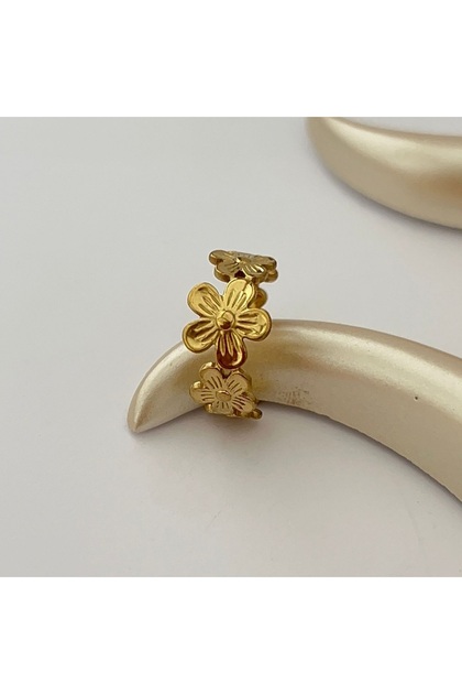 Adjustable Ring with Gold Flower Figure Gold Color