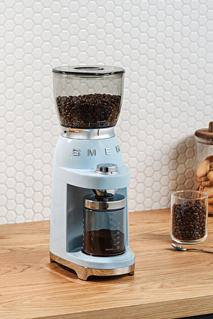 Smeg 50'S Style Retro Çelik Kahve Öğütme Makinesi CGF02SS - Fiyatı