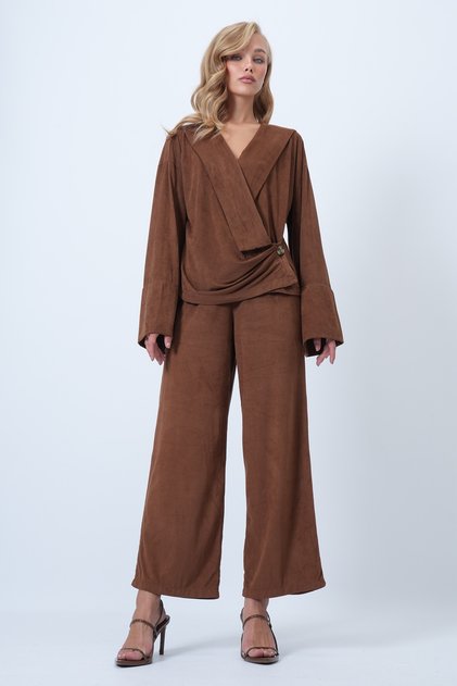Women's Tan Double Breasted V-Neck Wide Cut Tarasim Suede Blouse and Pants Set Alc-X14584