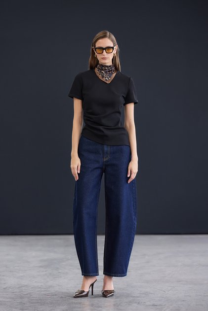 Trendyol Studio Collection Koyu Mavi Bel Detaylı Yüksek Bel Baggy Jeans TWOAW26JE00243