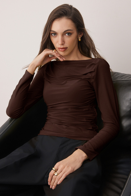 Brown Boat Neck Draped Bodycon Stretchy Knitted Blouse Twoaw25Bz00109