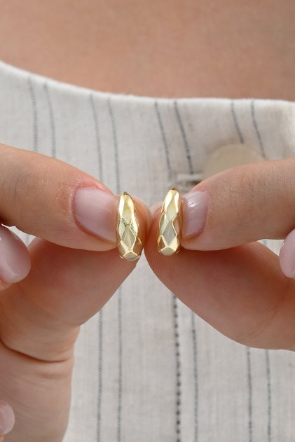 925 ayar Gümüş altın yaldızlı desenli italyan modeli U halka küpe SGTL13071GOLD