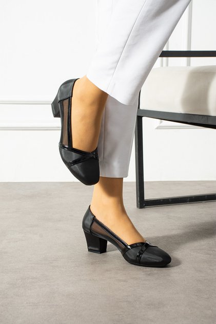 Women's Classic Heeled Shoes