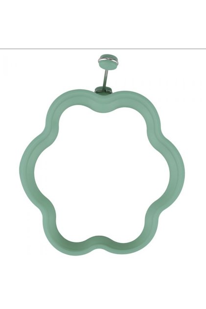 Silicone Flower Omelette Apparatus – Practical and Stylish Kitchen Utensil
