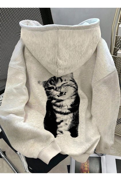 Oversize Hooded Sweatshirt – Casual and Stylish