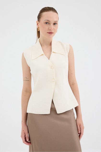 7355 Button Detail Zero Sleeve Vest Natural