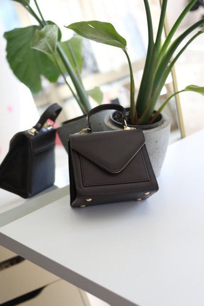Women's Bitter Brown Cover Detailed Strap Shoulder Bag