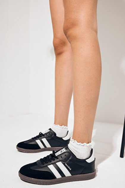 Unisex Black Suede Thermo Sole Side Stripe Lace-Up Sports Shoes