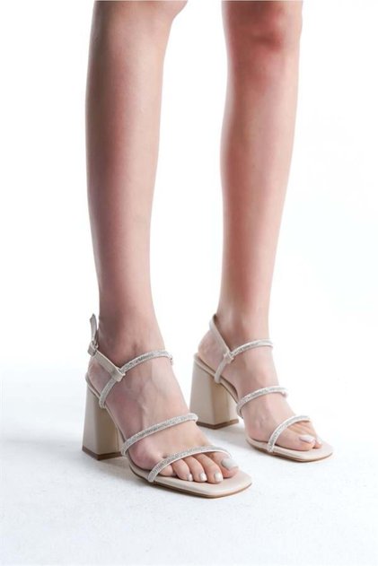 Women's Cream Skin 9 cm Thick Heeled Stone Detailed Shoes