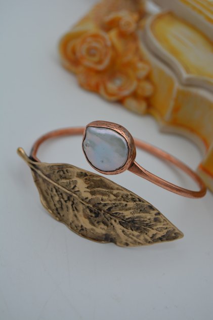 Pearl Design Bracelet