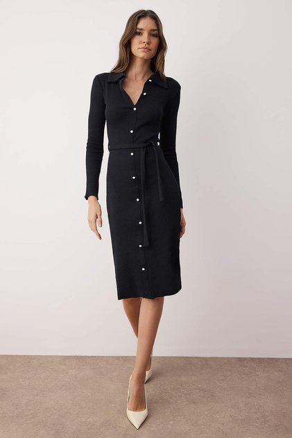 Rochie midi tricotată mulată, cu mânecă lungă și guler polo, striată, cu nasturi, elastică, negru, TWOAW23EL00115