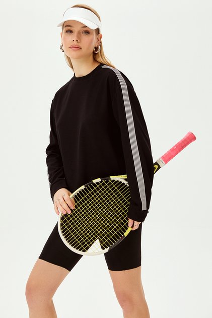 Çizgi Detaylı Oversize Siyah Sweatshirt