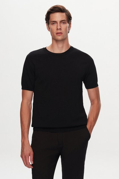 Slim Fit Black Plain Knit T-Shirt