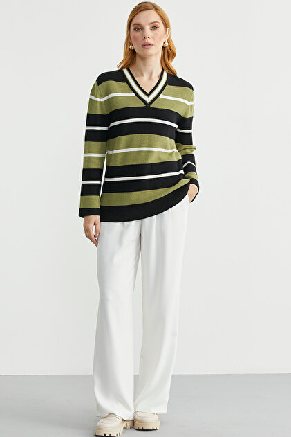 Striped V-Neck Knitwear Sweater - Black