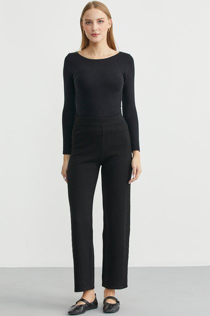 Comfortable Fit Knitwear Trousers with Side Motifs - Black
