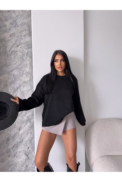 Wide Sleeve Circular Neck Oversize Knitted Woven Sweater