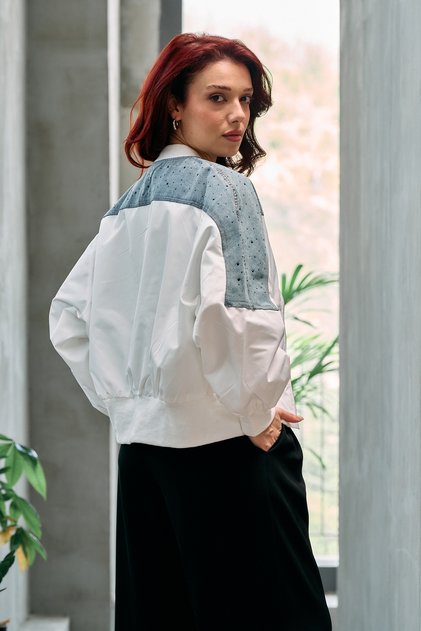 Denim Detaylı Taş Baskılı Bomber Ceket