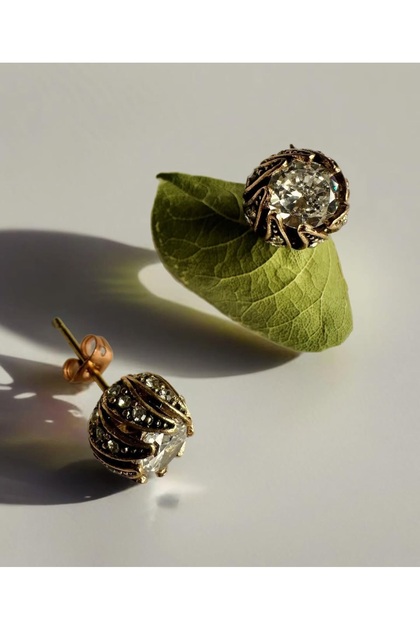Mehpeyker Sultan Antique Zircon Stone Solitaire Earrings