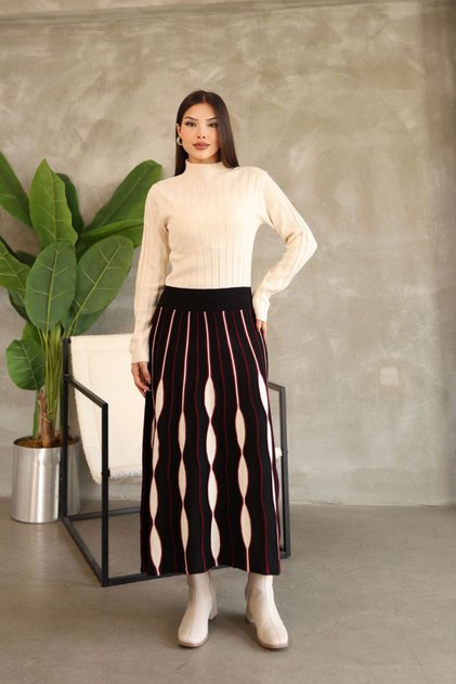 Women's Black High-Neck Skirt-Looking One-Piece Patterned Knitwear Dress
