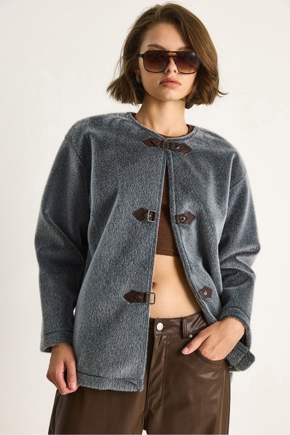 Women's Smoked Leather Buckle Detailed Lined Wool Textured Short Coat 7022 60284077