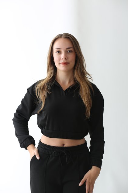 Women's Black Sweatshirt