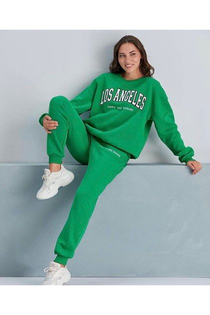 Plus Size Crew Neck Los Angeles Printed Winter Oversize Women's Tracksuit Set
