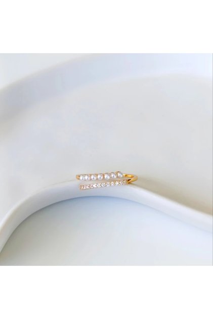 Slim Pearl Ring