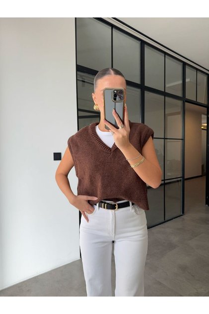 Dark Cinnamon V-Neck Sweater