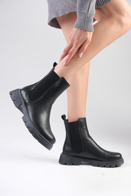 Debora Black Color Thin Fur Lined Elastic Thick Sole Women's Boots